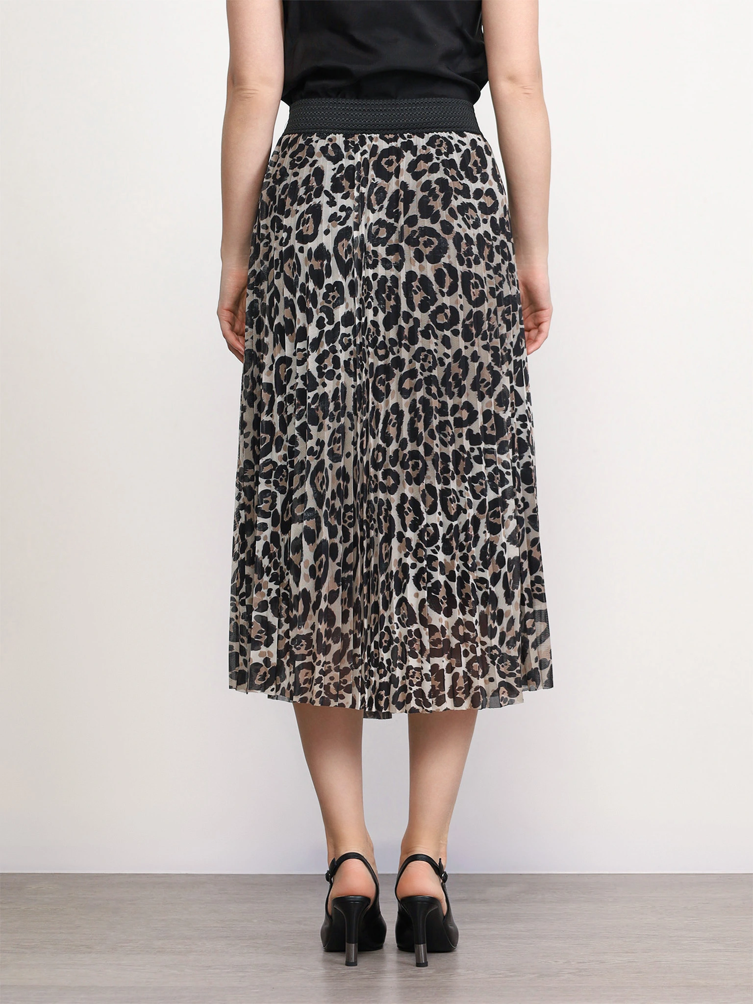 Юбка с леопардовым принтом на подкладке